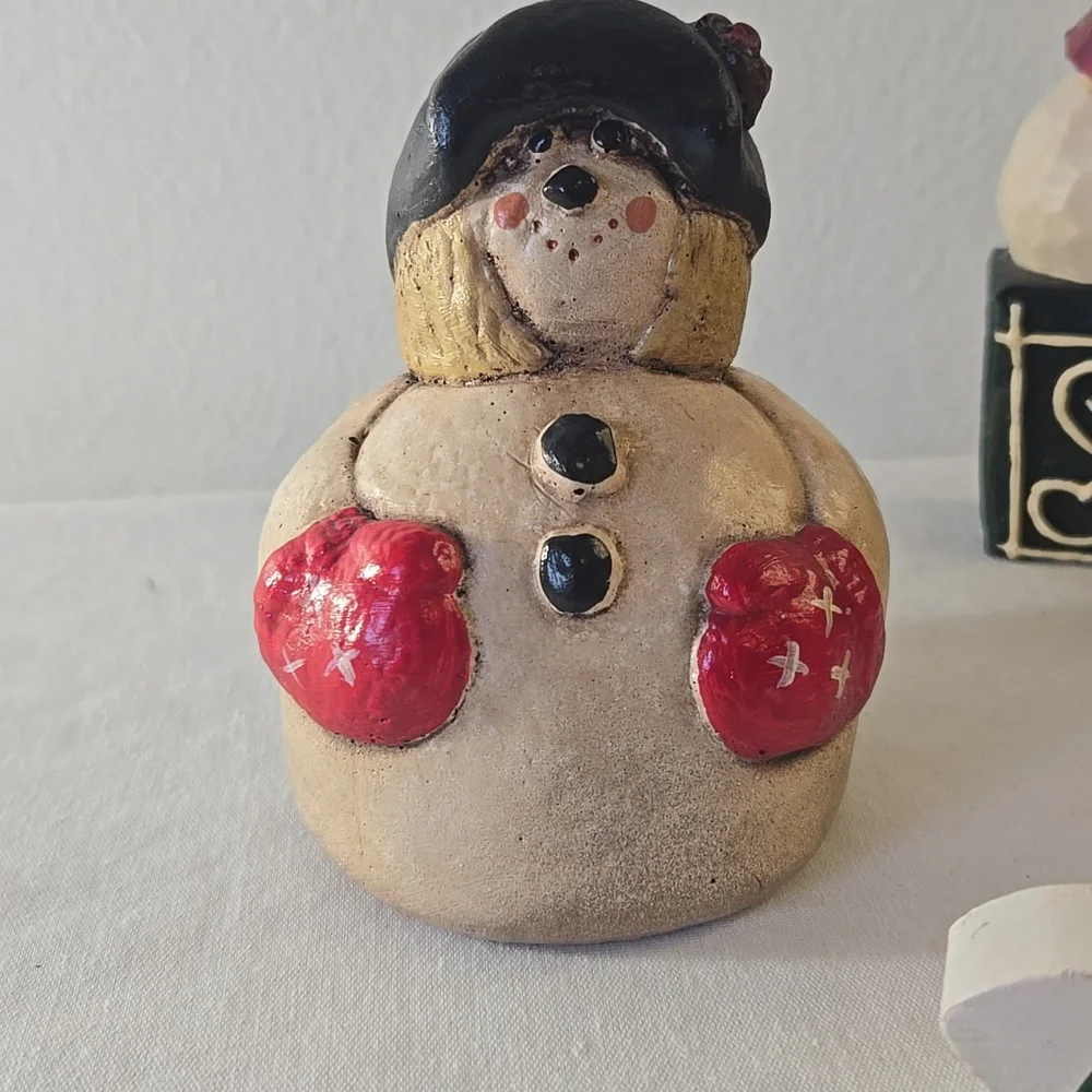 5 Piece Christmas Decor - Picture 4 of 7